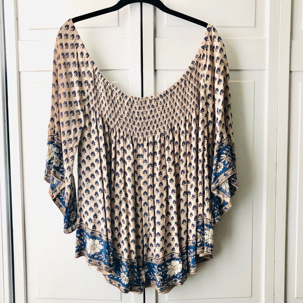 En Creme Flowy Top Size S